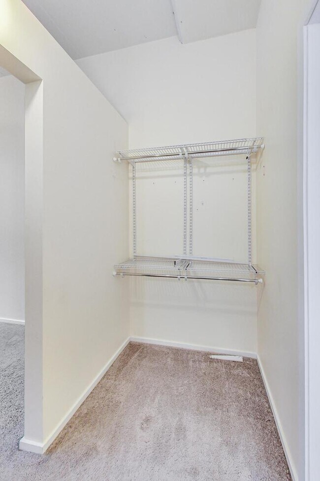 Building Photo - 130 S Canal St