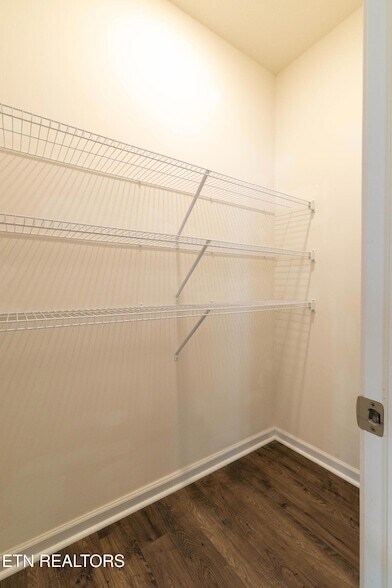 Building Photo - 4714 Willow Bluff Cir