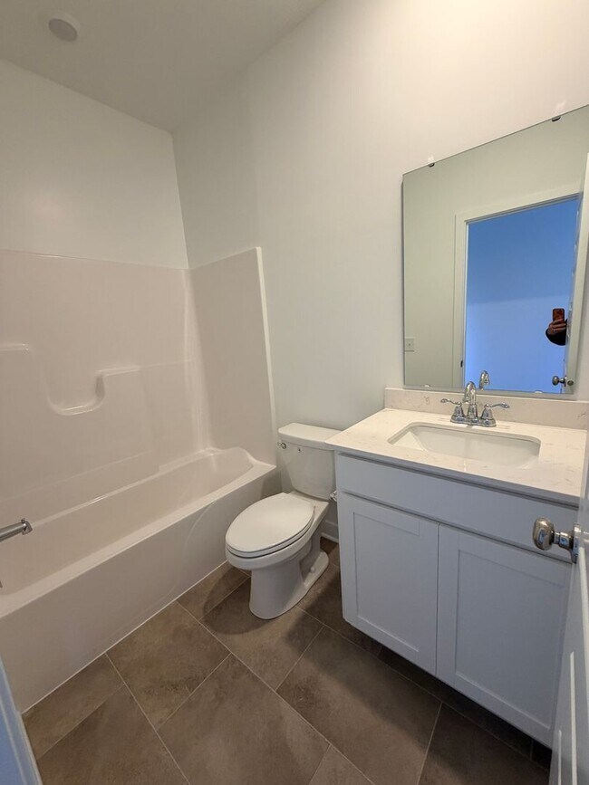 Building Photo - 936 Shadow Dr