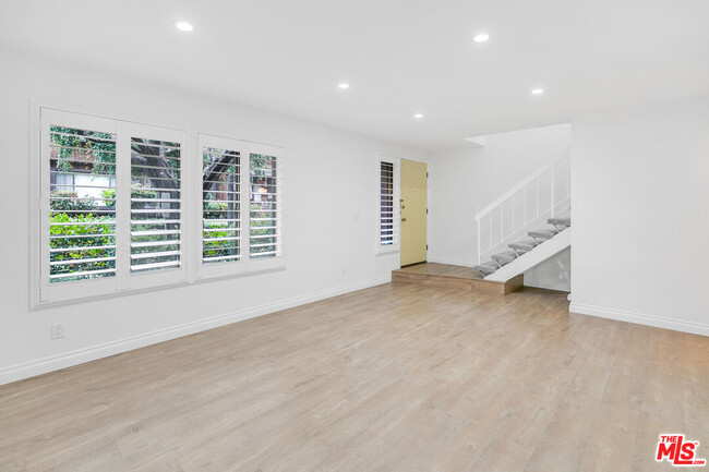 Building Photo - 1278 Stonewood Ct