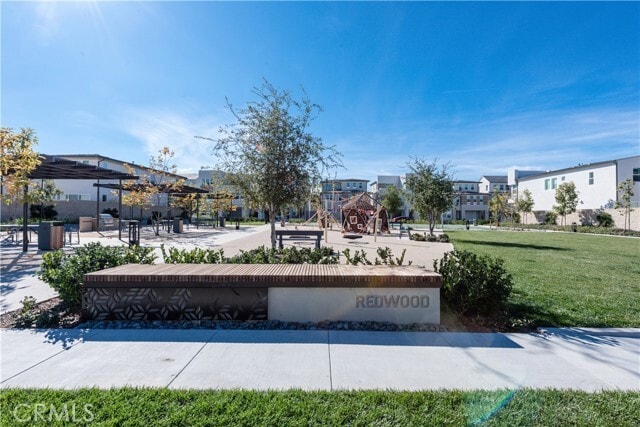 Building Photo - 180 Longden