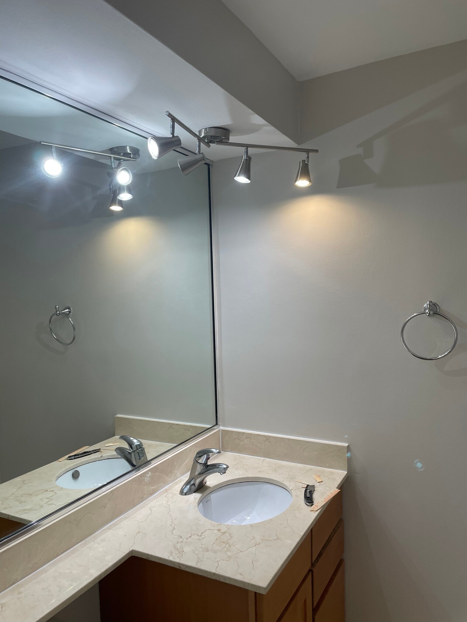Bathroom - 8708 W Berwyn Ave
