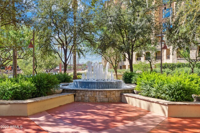 Building Photo - 7625 E Camelback Rd