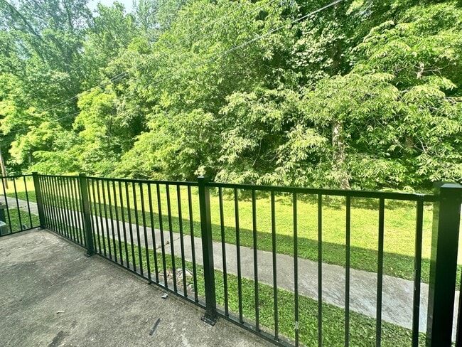 Primary Photo - 1472 Sherwood Dr