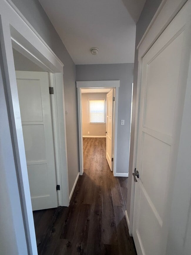 Building Photo - Charming Del Aire Home with A/C, Huge Backyard & Modern Upgrades!