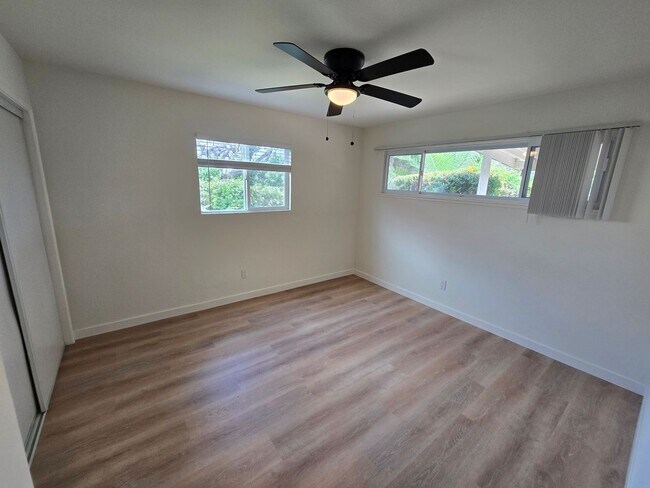 Building Photo - Coconino Ct. 3716-18