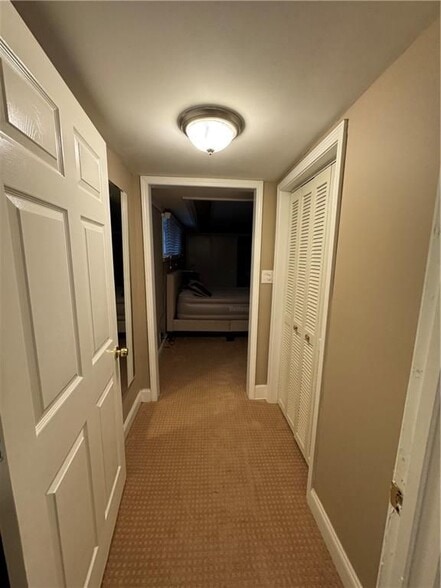 Building Photo - 2625 Indian Lake Dr