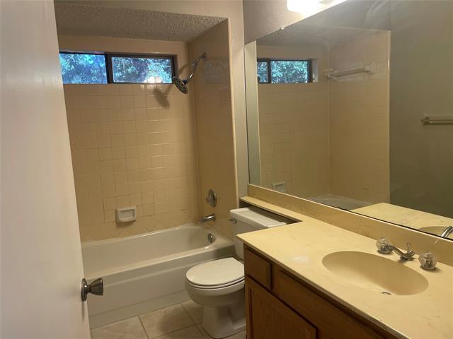 Building Photo - 1807 Chittam Dr