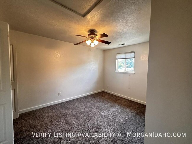 Building Photo - 4853 W Targee St