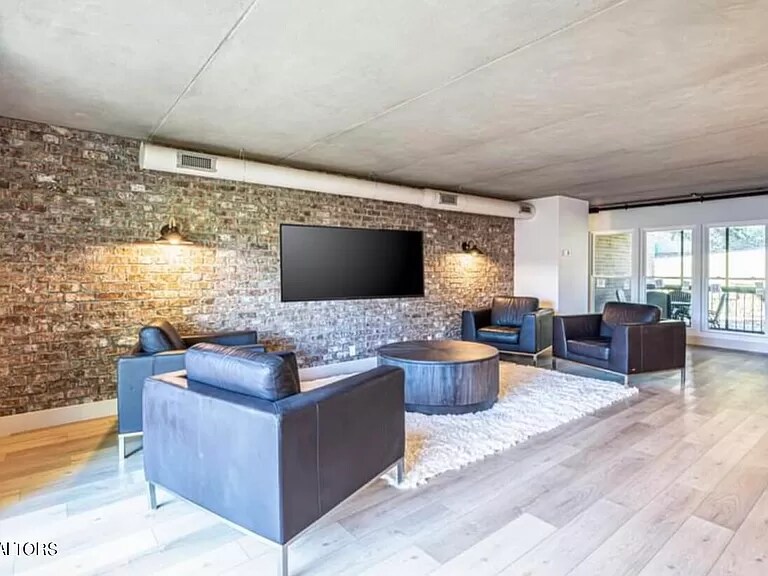 Building Photo - 542 Berlin Dr