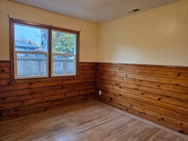 Building Photo - 3254 Magowan Dr