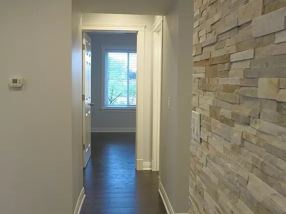 Building Photo - 930 Perrie Dr
