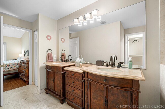 Building Photo - 3703 S Lancewood Pl