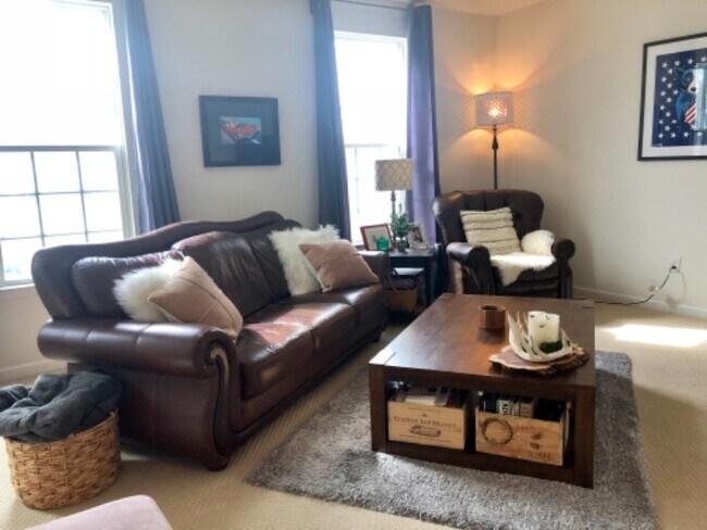 Building Photo - 39 Wallace Rd