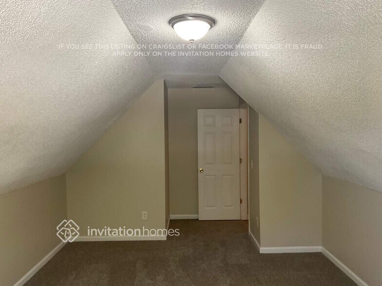 Building Photo - 2055 Registry Ct