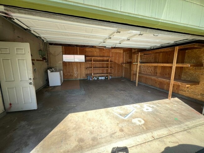 Building Photo - 1461 Topaz Way