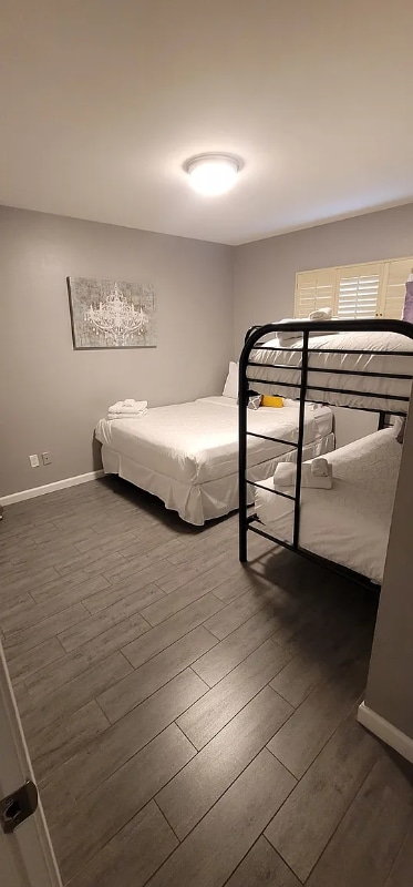 Building Photo - 8220 E Northland Dr