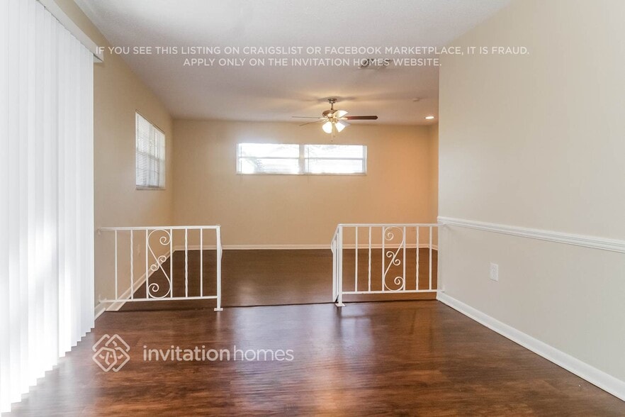 Building Photo - 609 Lakespur Ln