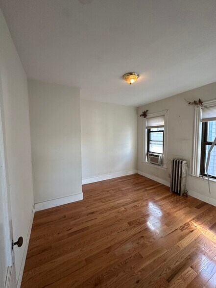 Building Photo - 15 Cushman Rd