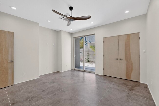 Building Photo - 705 Alcalde Pl SW