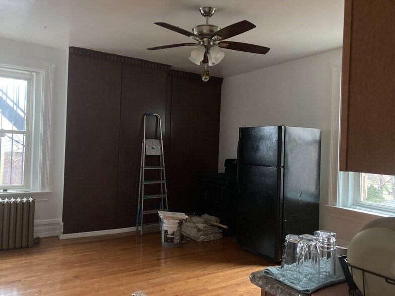 Building Photo - 5120 Friendship Ave