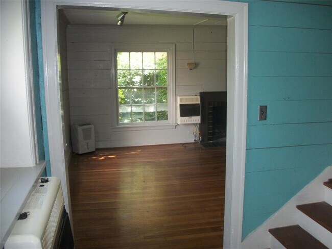 Building Photo - 2041 Norfolk St