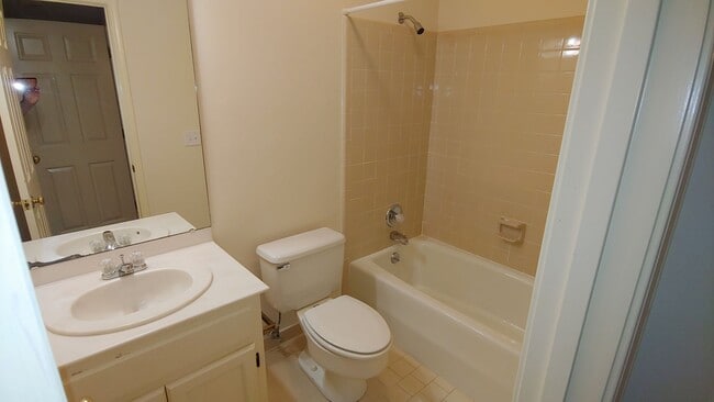 Building Photo - 705 Reston Dr