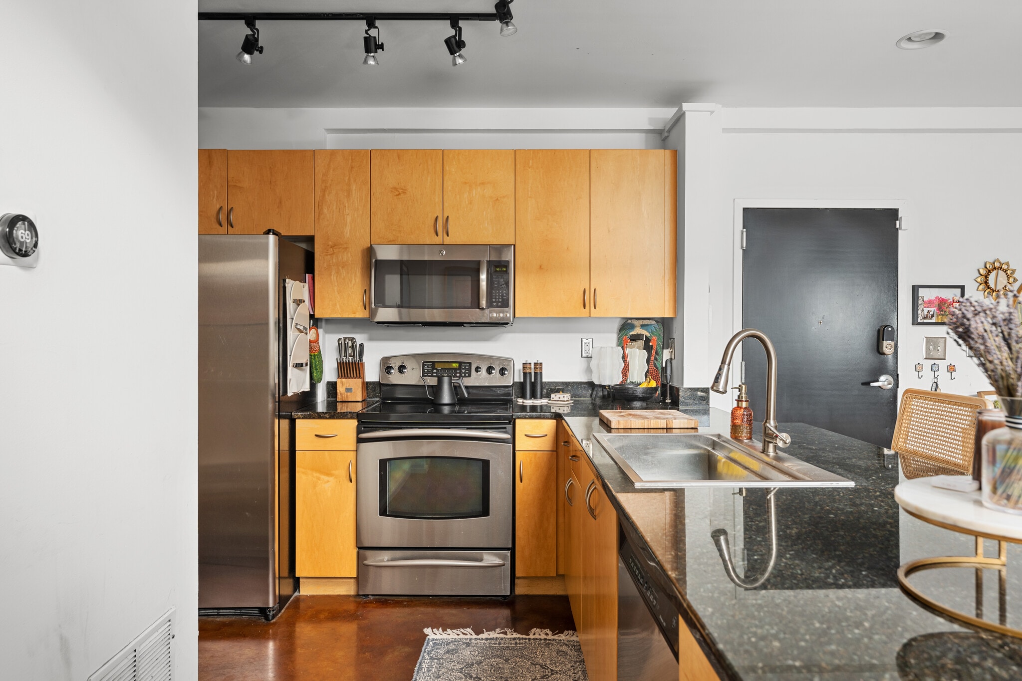 Building Photo - 195 Arizona Ave NE