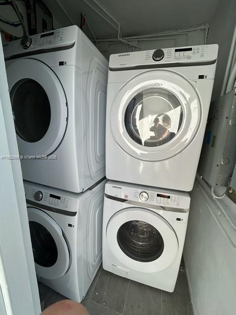 Building Photo - 7154 SW 22nd St