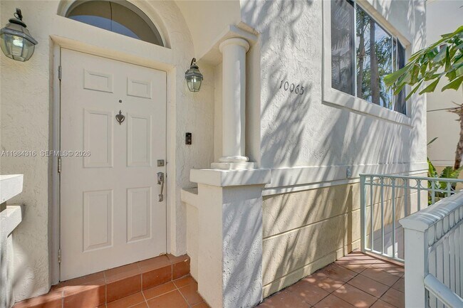 Building Photo - 10065 Bay Harbor Terrace