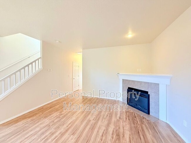 Building Photo - 13024 NE 26th St