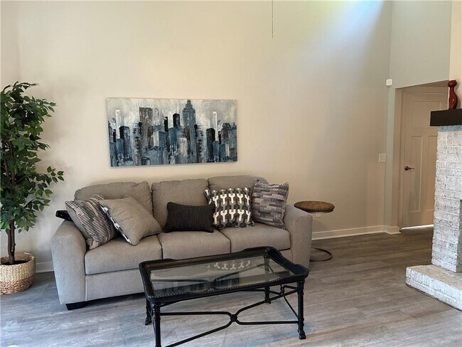 Building Photo - 1608 Willie Dr