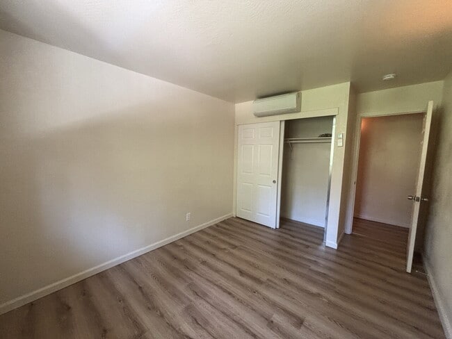 Building Photo - Darling 3-bedroom, 2-bath duplex home just minutes from Marshall Hospital and downtown Placerville!