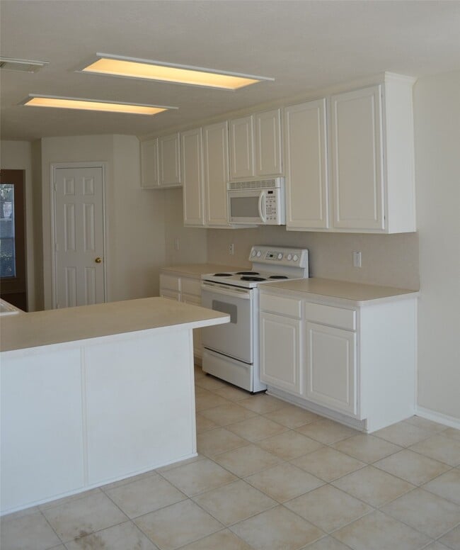 Building Photo - 3426 Auburn Hollow Ln