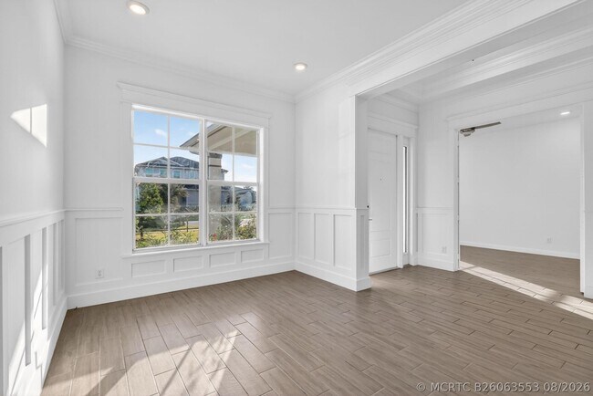 Building Photo - 799 Hookline Cir