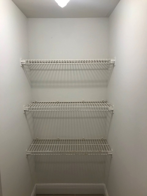 extra closet - 490 NW 20th St