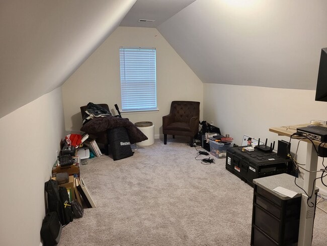 Building Photo - 3 Bedroom 2 Bath Home with Bonus - Osprey ...