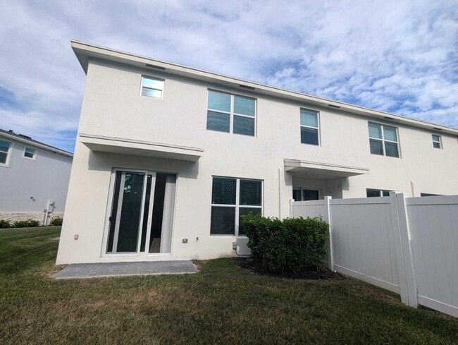 Building Photo - 4351 Pond Lily Ln