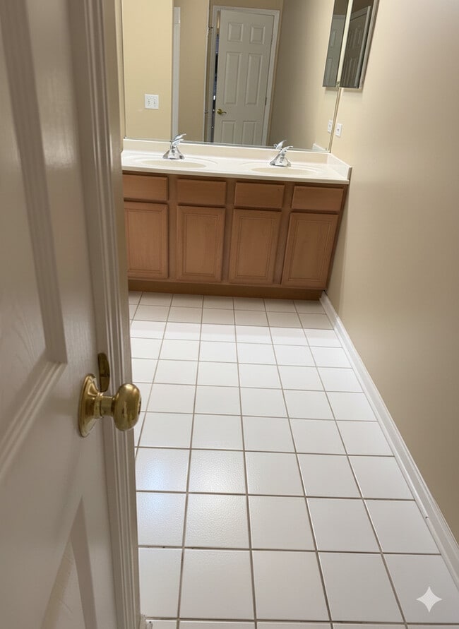 Building Photo - 1137 Brent Rd