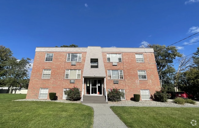 Building Photo - 99 Cluff Crossing Rd