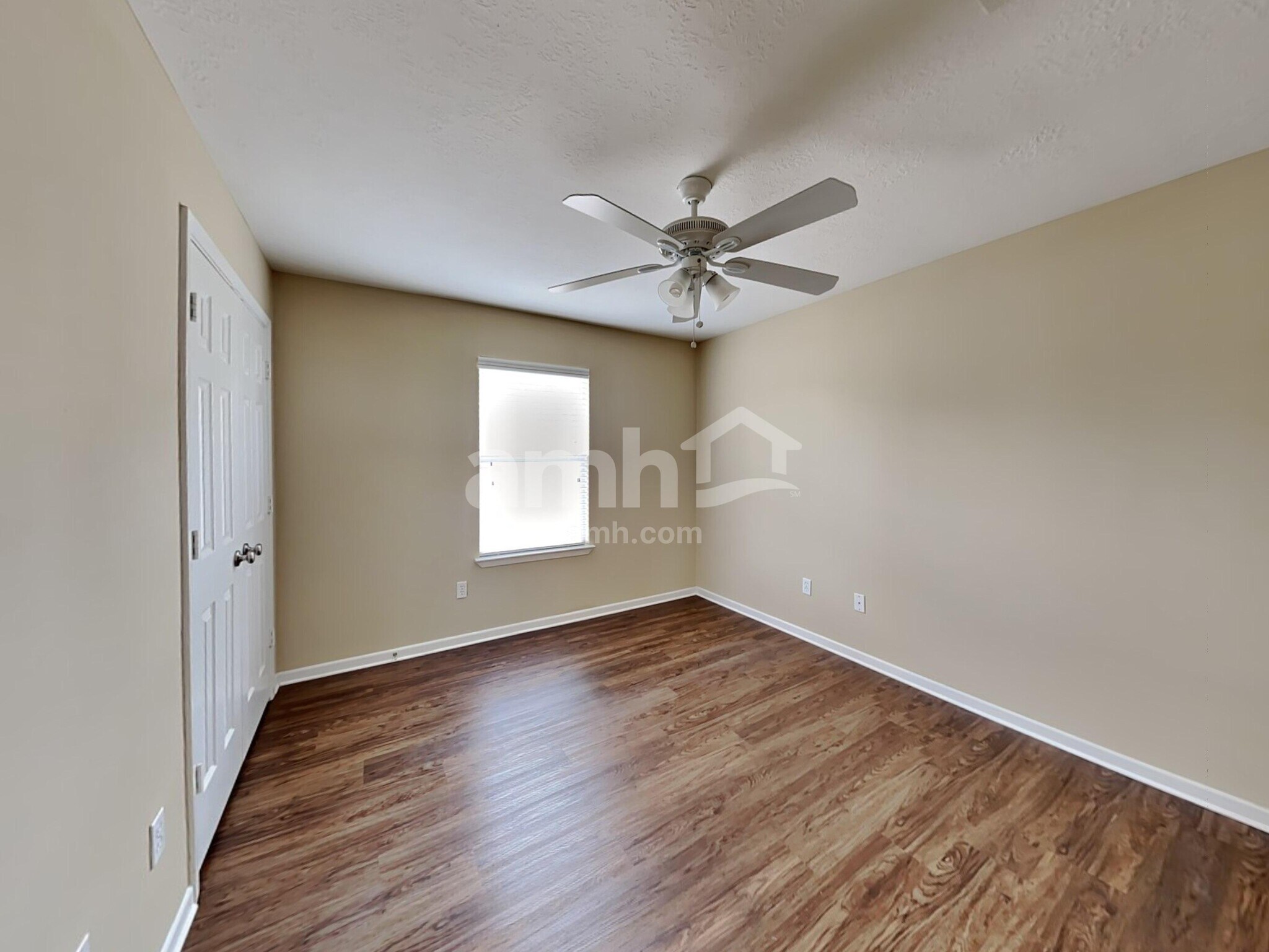 Building Photo - 15834 Little Miss Creek Dr