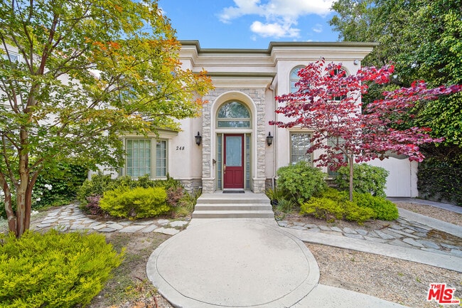 Primary Photo - 248 S Swall Dr