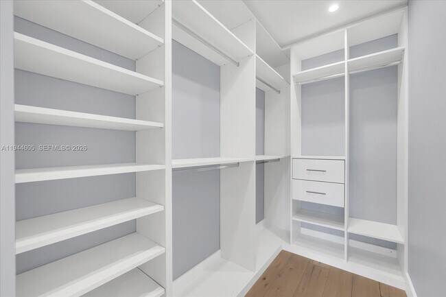 Building Photo - 10330 SW 51st St