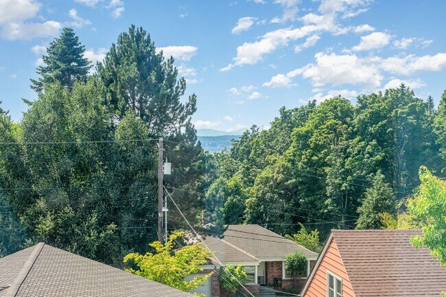 Building Photo - 4bd/3ba Seattle Home