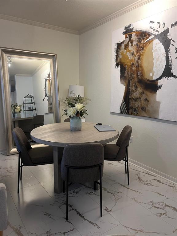 Building Photo - 4221 W Spruce St