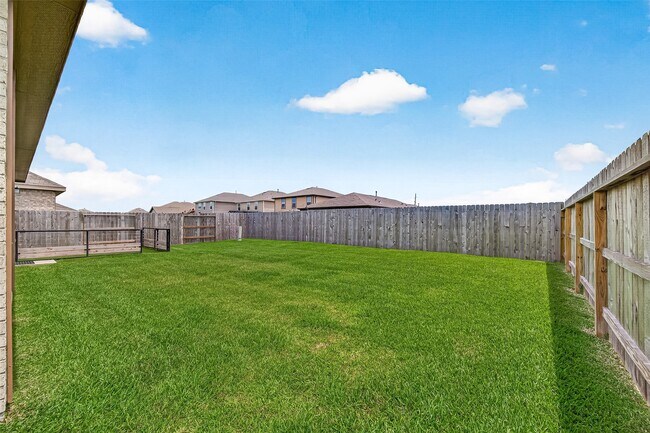 Building Photo - 12602 Blue Jay Dr