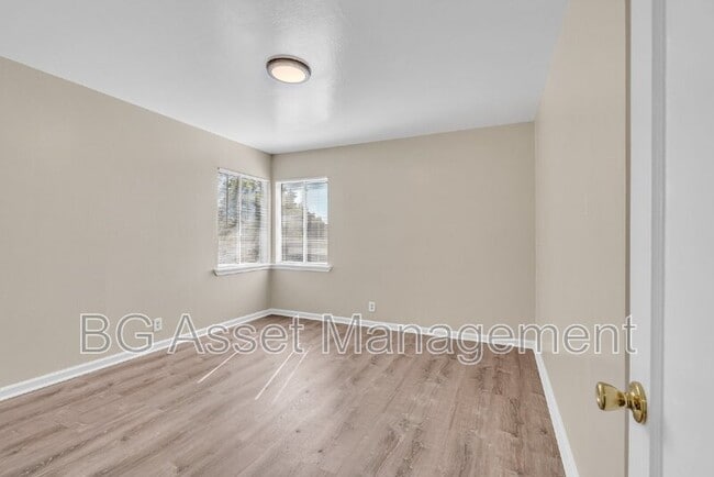Building Photo - 156 Marina Way