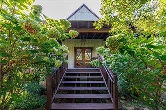 Building Photo - 1015 Loliver Ln