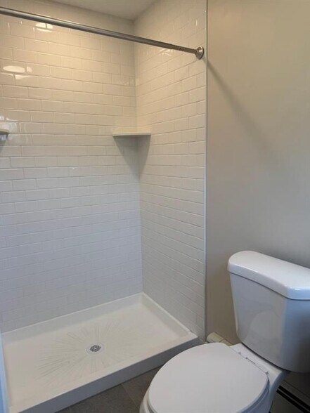 Building Photo - 4 Apple Orchard Ln