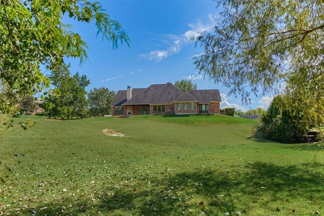 Building Photo - 388 Berkley Dr